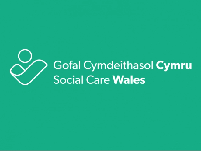 logo gofal cymdeithasol cymru